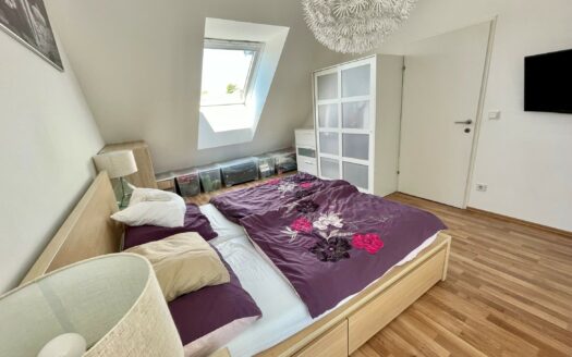Gablitz/Zentrum – 96m² Maisonettewohnung mit Balkon & 2 Dachterrassen provisionsfrei zu mieten
