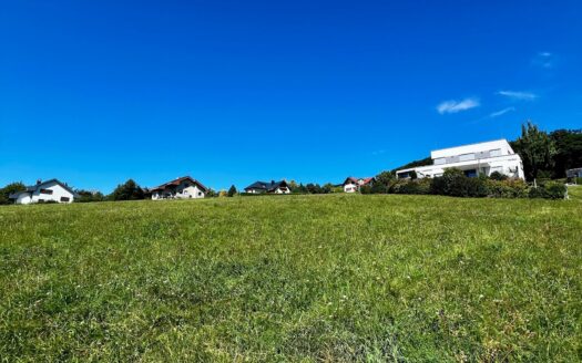 Rarität in Gablitz – Südlage Baugrundstück mit traumhaftem Wienerwald-Fernblick