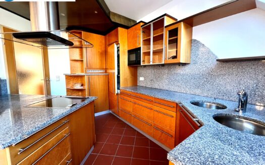 Gablitz – zentrale, gepflegte 3 Zimmer Dachgeschosswohnung *Koffer nehmen und einziehen*