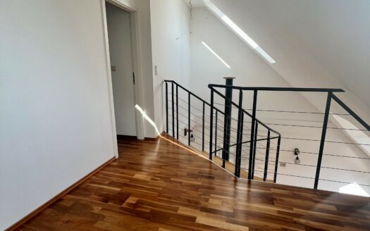 15., äußere Mariahilferstraße – loftartige 2 Zimmer Dachgeschoss-Maisonettewohnung