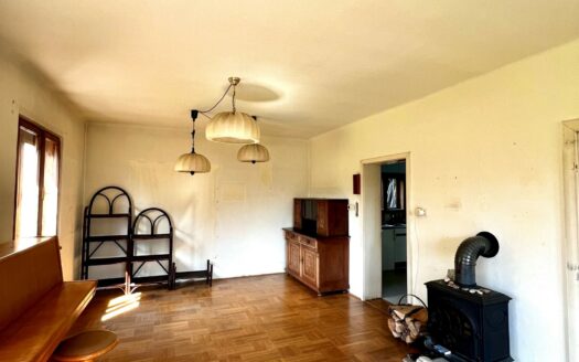 Gablitz – charmantes, 60iger Jahre Wohnhaus mit zwei Wohneinheiten und schönem, idyllischen Garten