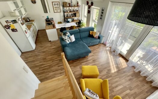 Gablitz/Zentrum – 96m² Maisonettewohnung mit Balkon & 2 Dachterrassen provisionsfrei zu mieten