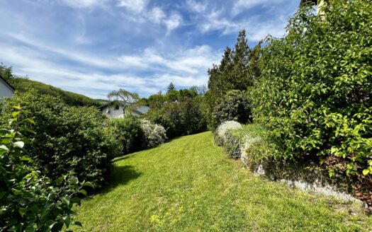 Purkersdorf / Zentrumsnähe – Wohnhaus mit zwei Wohneinheiten & viel Potential