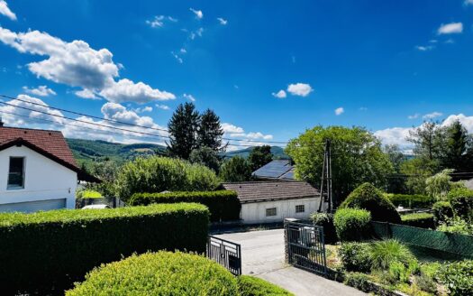 Gablitz – Einfamilienhaus in Bungalow-Bauweise mit großer Terrasse und schönem Garten